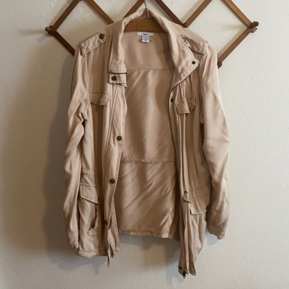 Relaxed fit lightweight nude Bar III jacket
